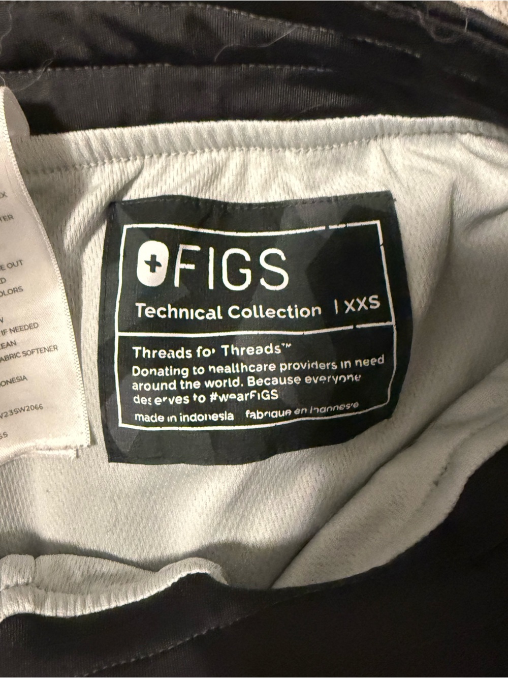 XXS Figs Zamora pants - Picture 3 of 4